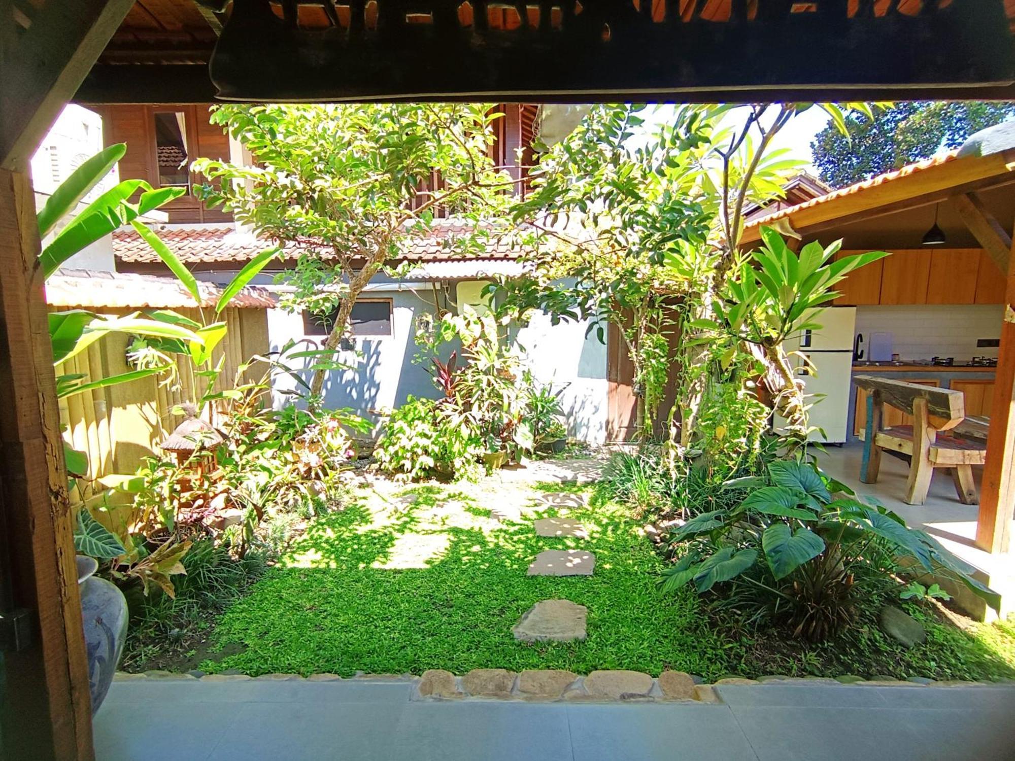 Katang - Katang Guest House دنباسار المظهر الخارجي الصورة
